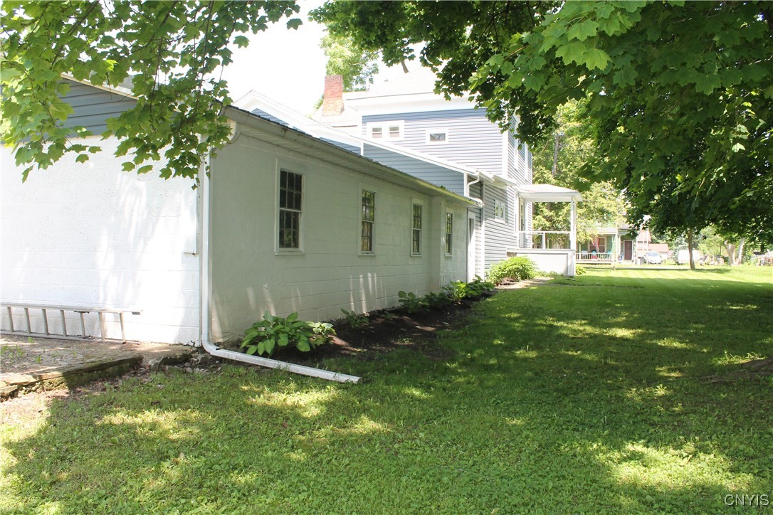 42 Mechanic Street