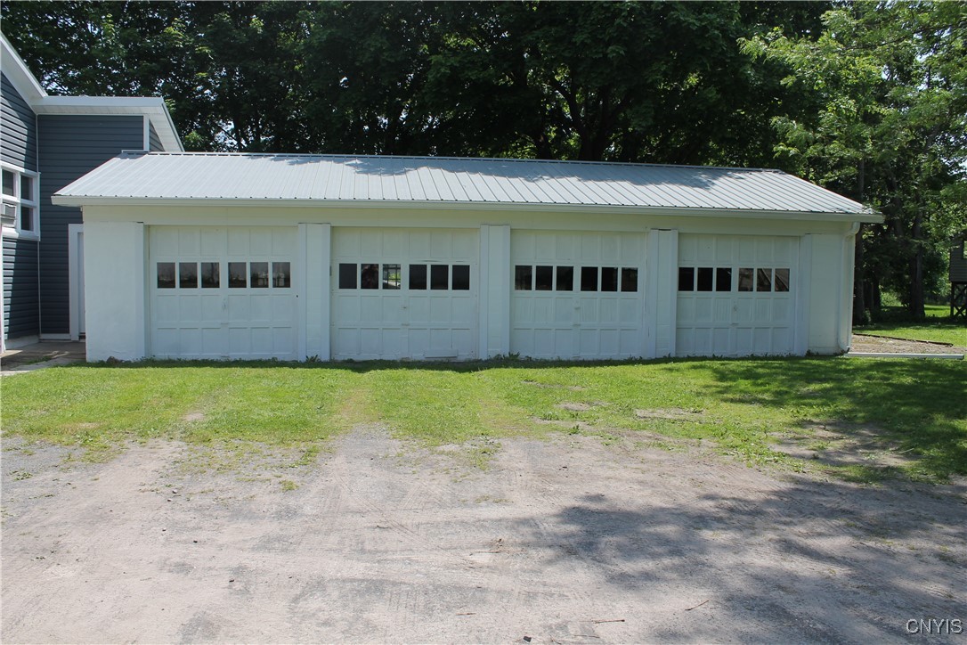 42 Mechanic Street