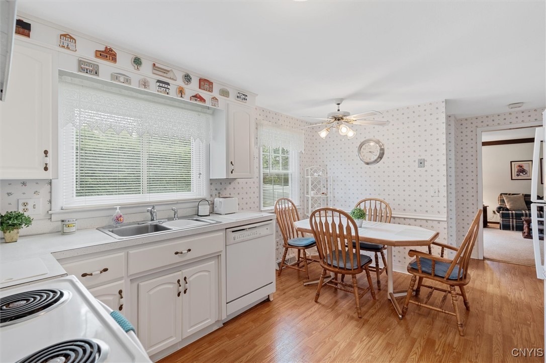104 Hillside Way, Camillus, New York image 6