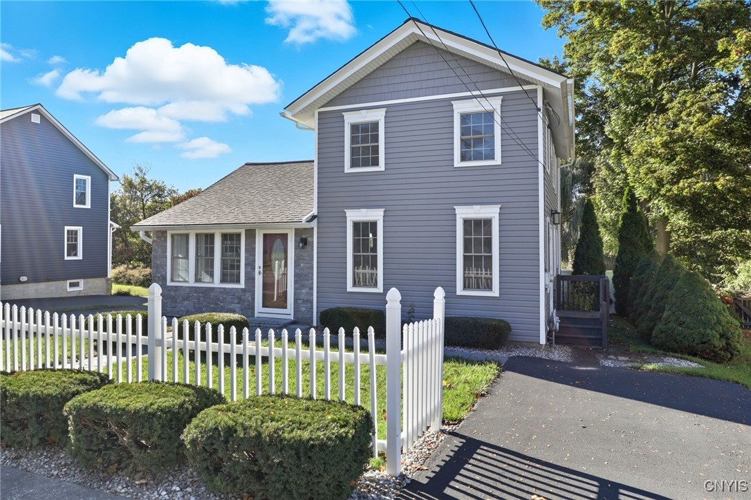 293 Rochester Street