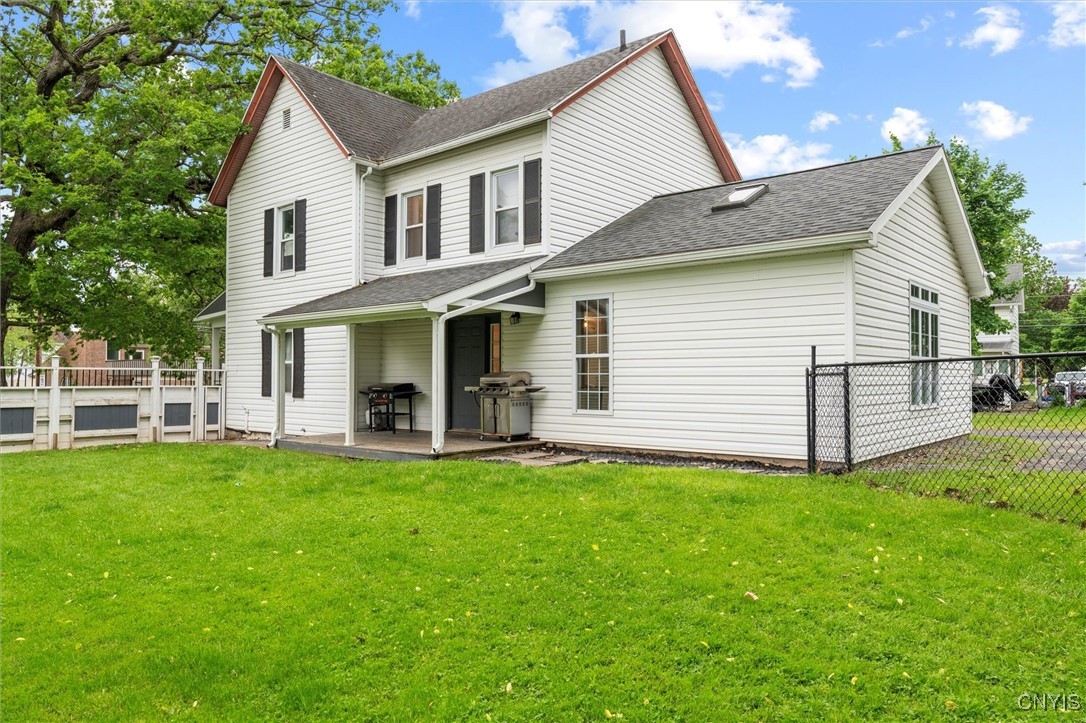 290 W North Street