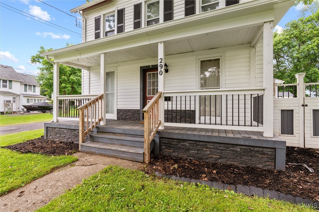 290 W North Street