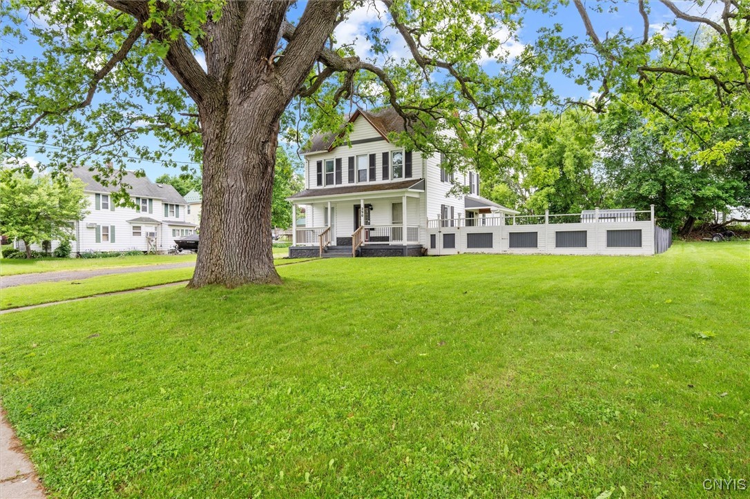 290 W North Street