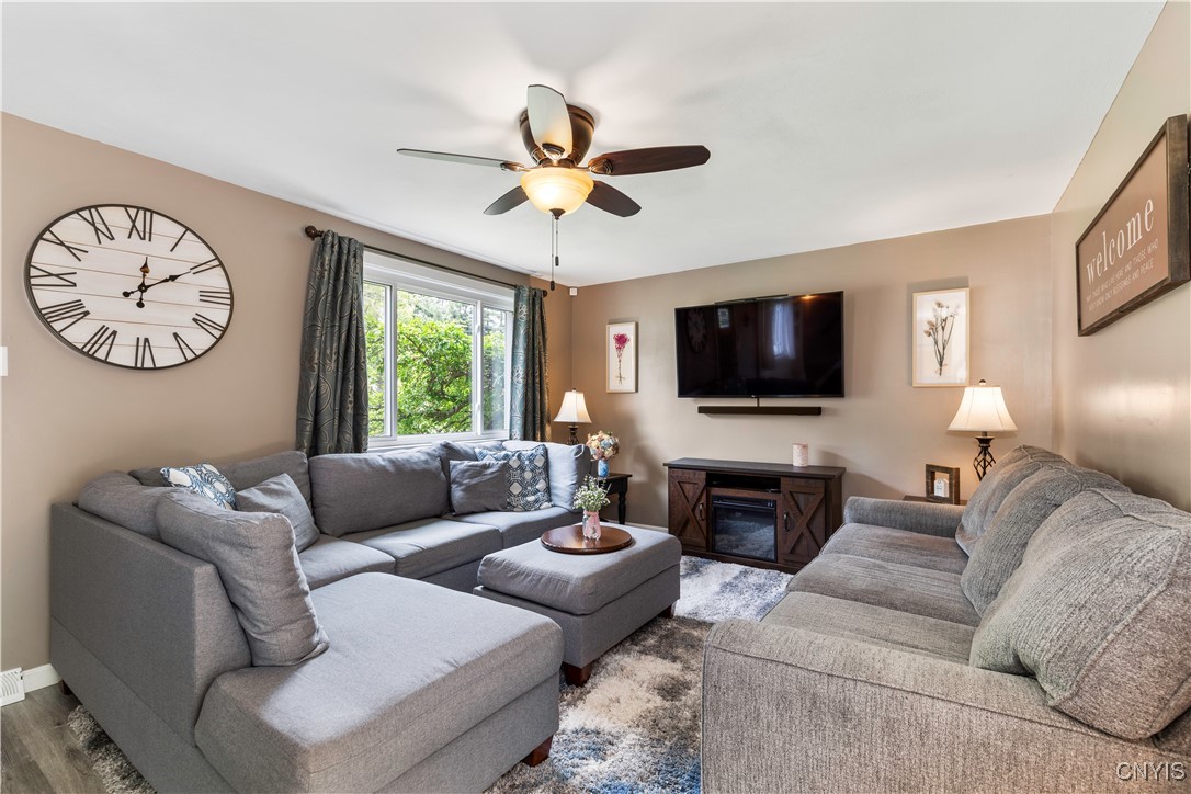 212 Hunt Drive, Manlius, New York image 8