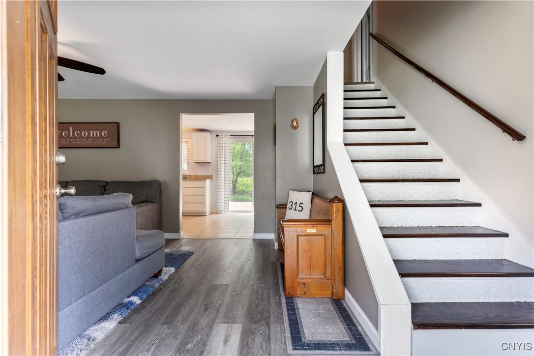 212 Hunt Drive, Manlius, New York image 5