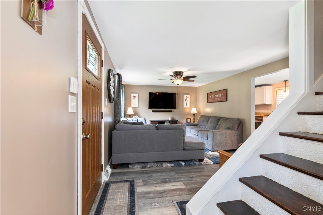 212 Hunt Drive, Manlius, New York image 11