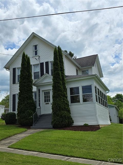 418 Putnam Street Waterville NY 13480