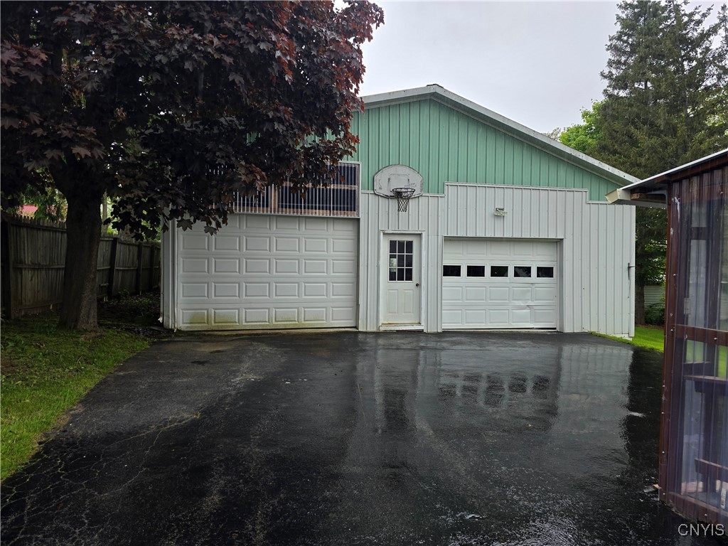 418 Putnam Street, Sangerfield, New York image 4
