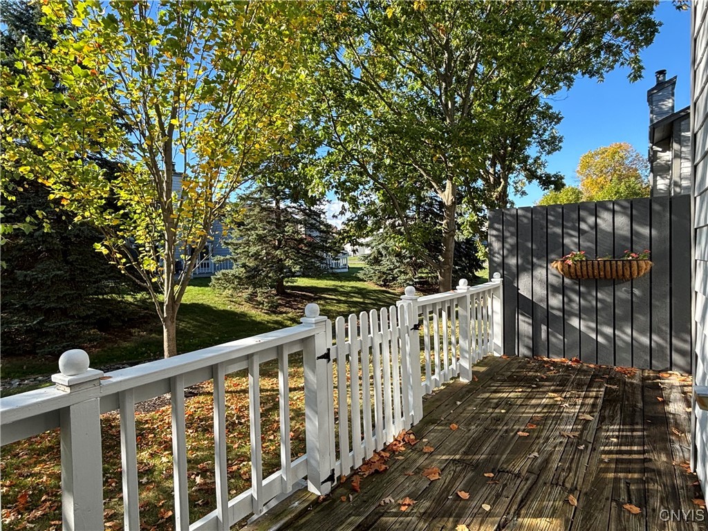 385 Summerhaven Drive N