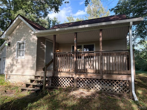 Tiny photo for 5720 State Route 233, Westmoreland, NY 13440 (MLS # S1712855)