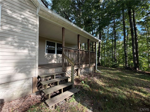 Tiny photo for 5720 State Route 233, Westmoreland, NY 13440 (MLS # S1712855)