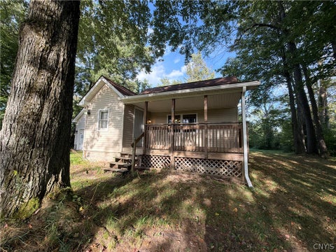 Tiny photo for 5720 State Route 233, Westmoreland, NY 13440 (MLS # S1712855)