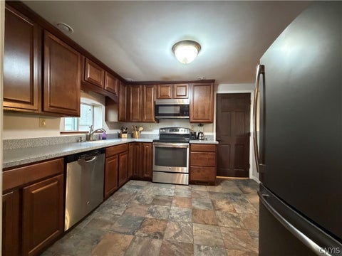 Tiny photo for 5720 State Route 233, Westmoreland, NY 13440 (MLS # S1712855)