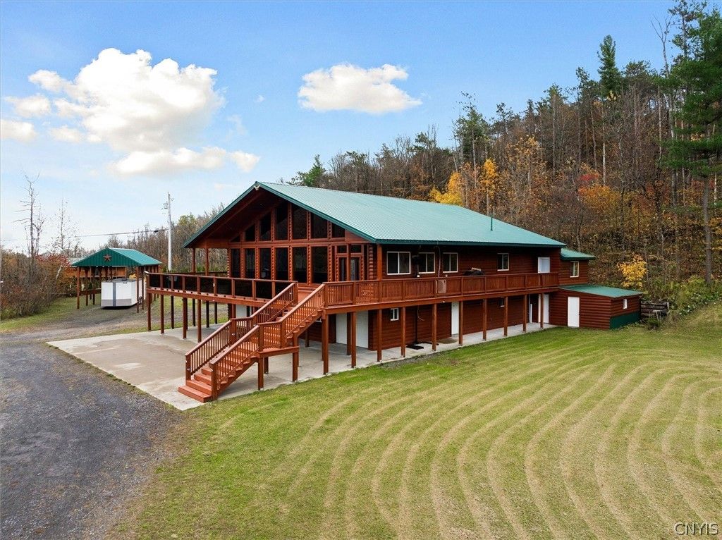 Photo of 289 Twin Ponds Drive, Newport, NY 13350 (MLS # S1667840)