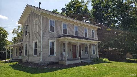 Photo of 134 W Seneca St St #Apt 1, Manlius, NY 13104 (MLS # S1655414)