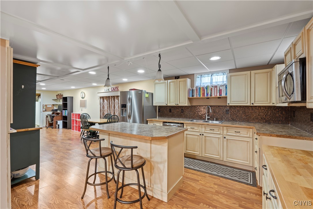 4358 Javelin Trl, Clay, New York image 31