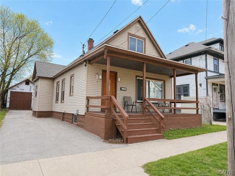 Homes For Sale - 1219 Walnut Street<br/> Utica, NY 13502