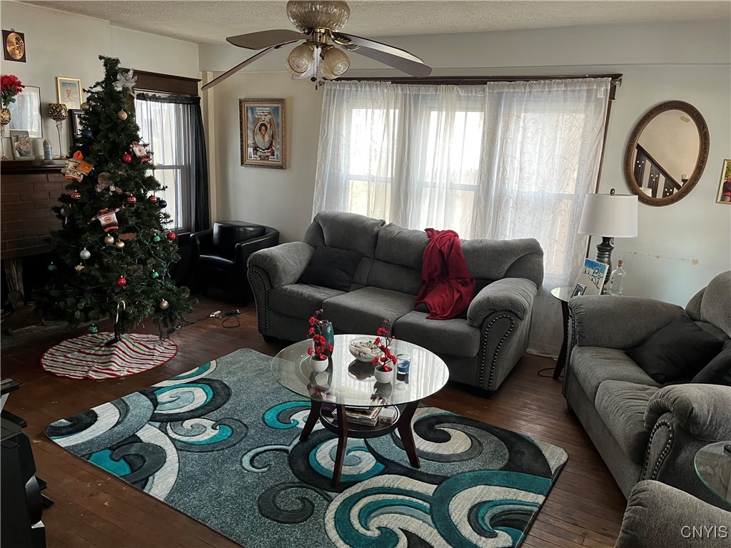 219 W Main Street