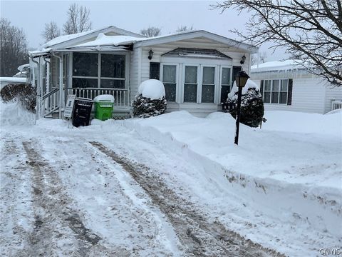 215 BRETT BRAE Clinton NY 13323