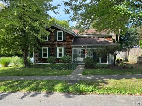 Homes For Rent - 201 Clinton Street<br/> Onondaga County, Manlius, NY 13066