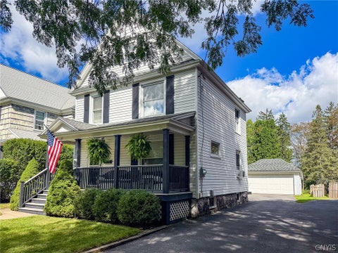 Homes For Sale - 27 Ross Street<br/> Auburn, NY 13021