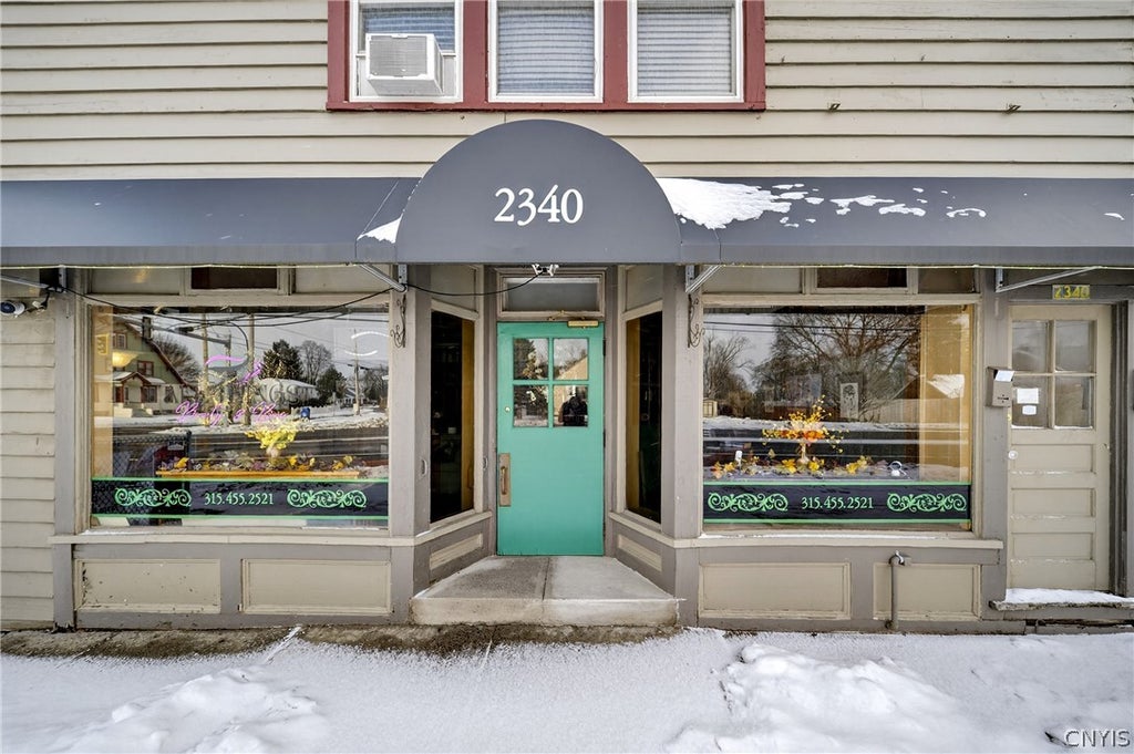 Photo of 2340 Court St St, Salina, NY 13208 (MLS # S1691871)