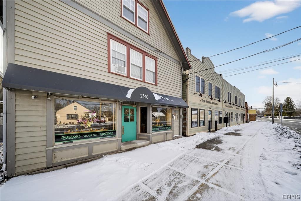 Photo of 2340 Court St St, Salina, NY 13208 (MLS # S1691871)