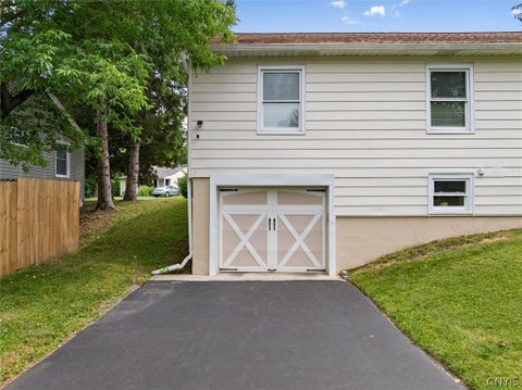 Tiny photo for 22 Kevan Circle, Manlius, NY 13104 (MLS # S1701984)