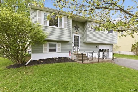 Homes For Sale - 8217 Lucchesi Drive<br/> Clay, NY 13041