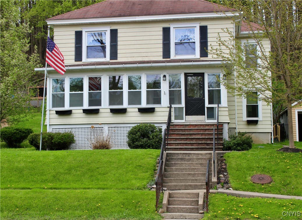 60 Elm Street, Camillus, New York image 2