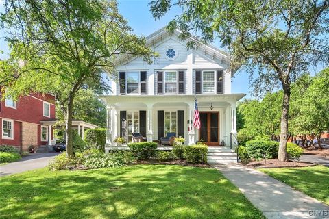 91 E Genesee Street Skaneateles NY 13152