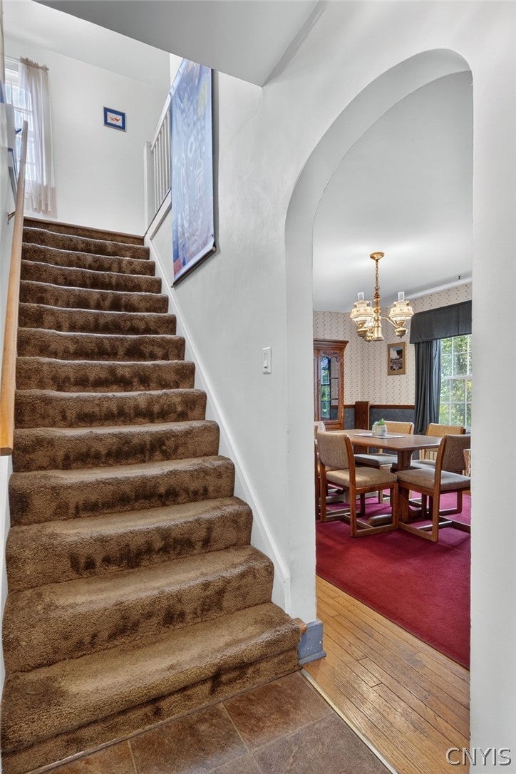 4 Melvin Avenue