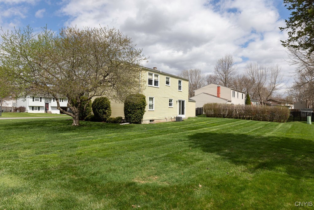 4242 Stepping Stone Lane, Clay, New York image 40
