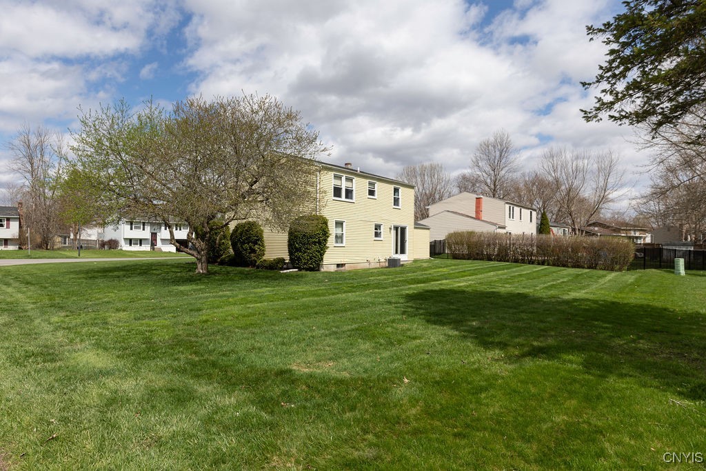4242 Stepping Stone Lane, Clay, New York image 31