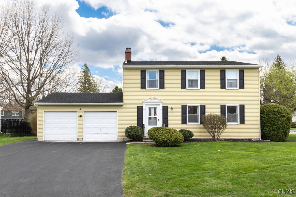 4242 Stepping Stone Lane, Clay, New York image 1