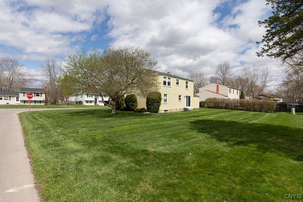 4242 Stepping Stone Lane, Clay, New York image 41