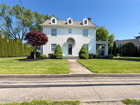 Homes For Sale - 1400 Old Burrstone Road<br/> Oneida County, Utica, NY 13502