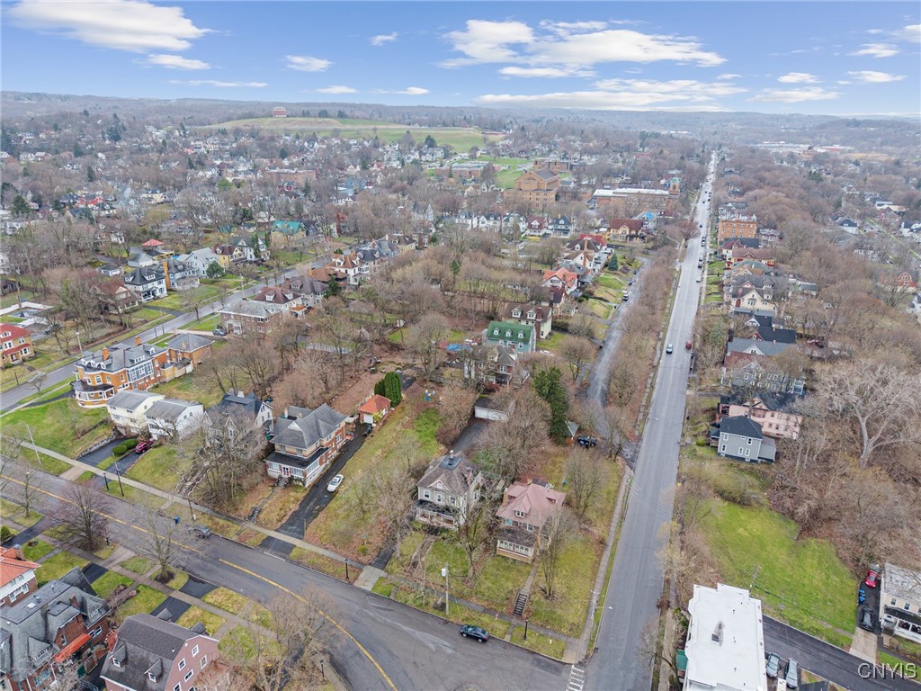 102 Summit Avenue, Syracuse, New York image 37