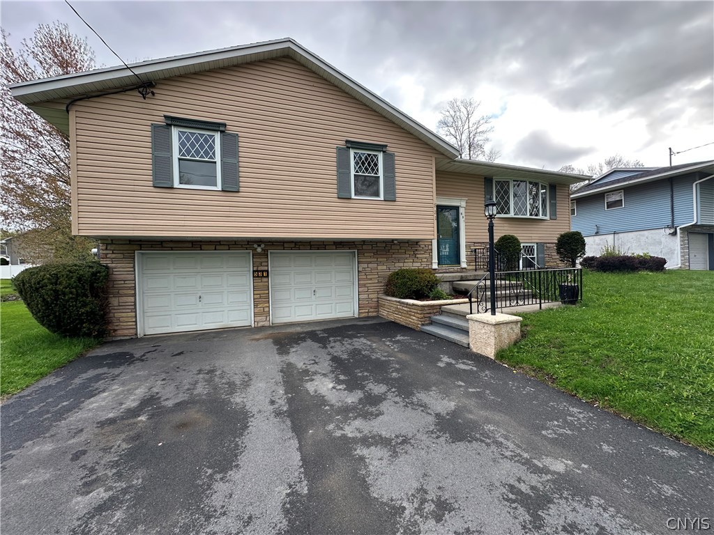 531 Cedarbrook Crescent