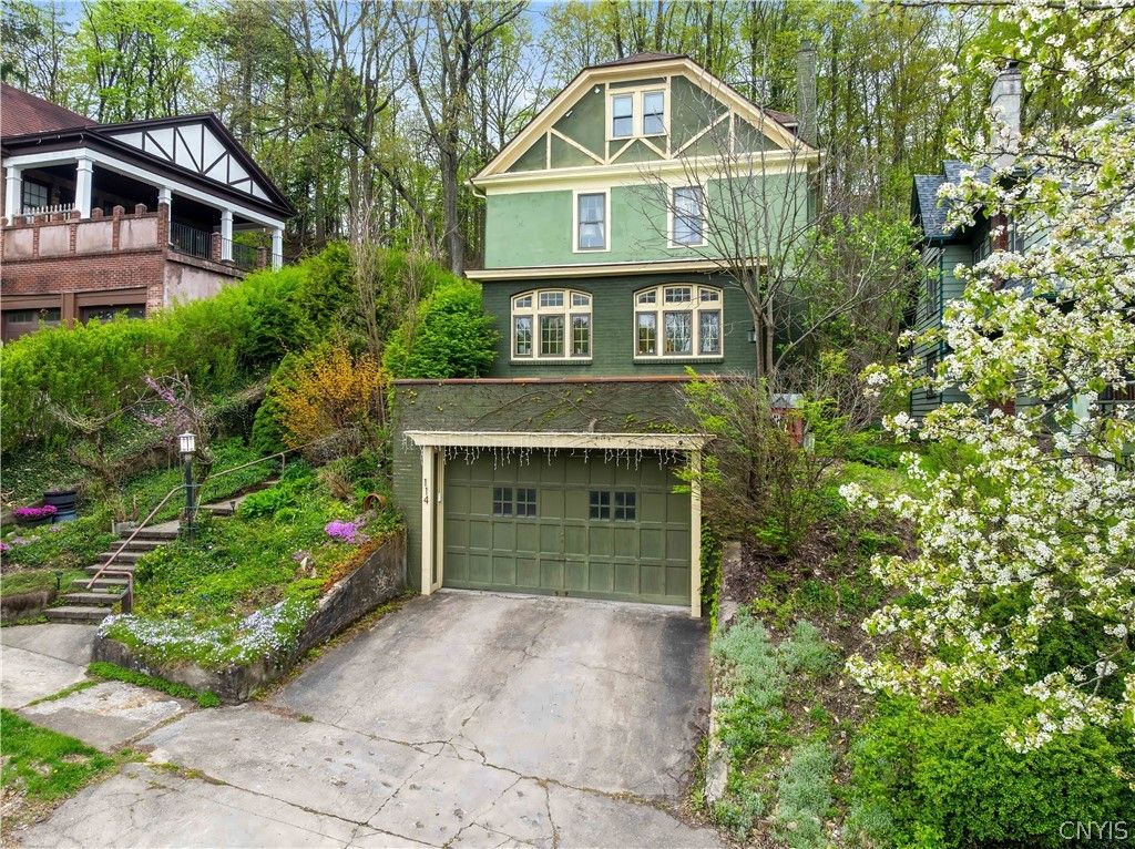 Photo of 114 Scottholm, Syracuse, NY 13224 (MLS # S1678219)