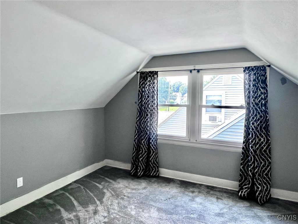 226 Darlington Road, Syracuse, New York image 10
