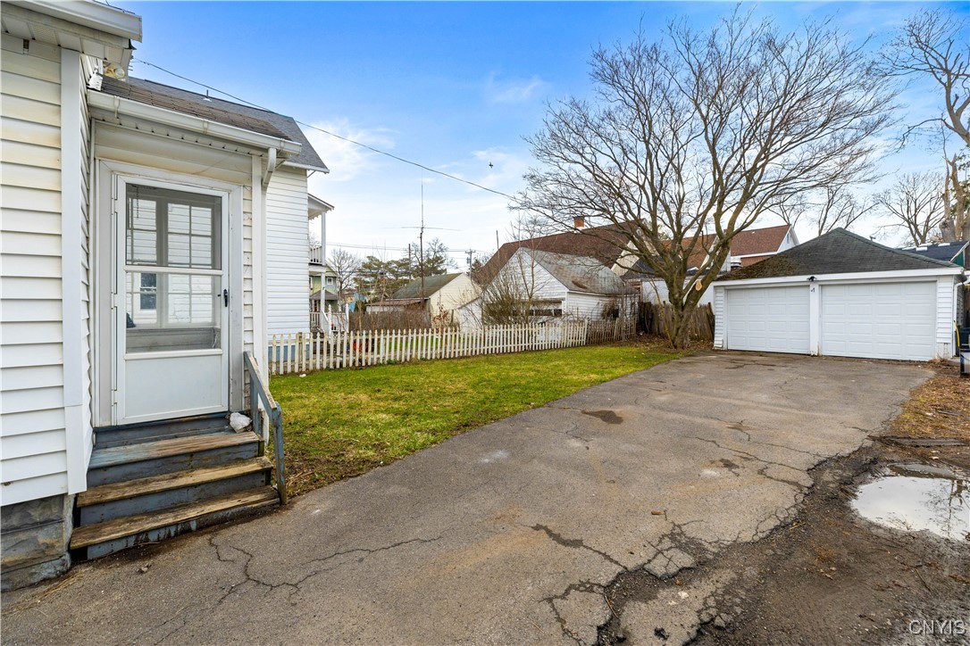 1609 Brinckerhoff Avenue, Utica, New York image 3