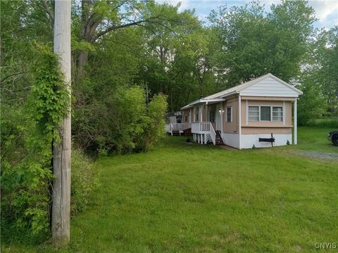 2348 Canal Road Road Camillus NY 13031