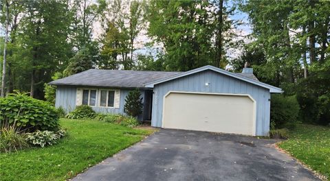 Photo of 3055 Basswood Lane, Lysander, NY 13027 (MLS # S1647401)