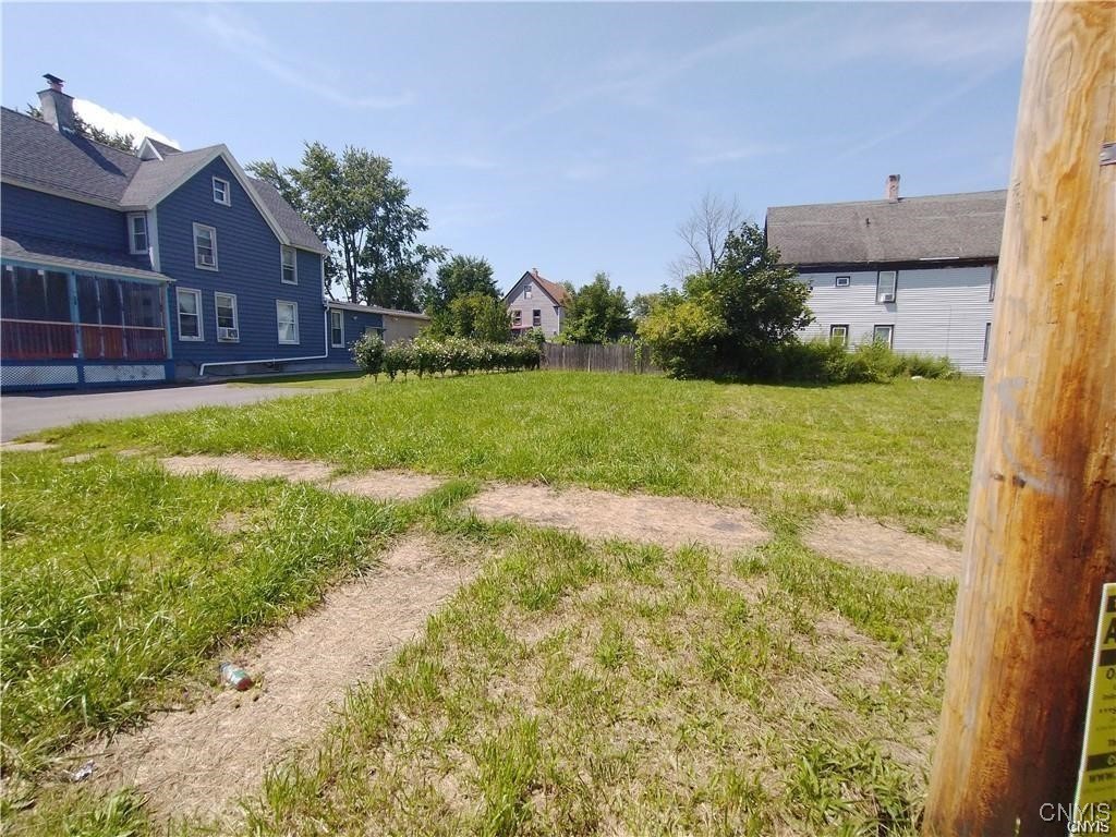 1302 Seymour Avenue, Utica, New York image 2