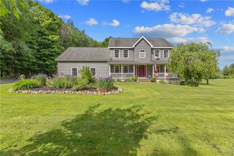 Photo of 41 Donovan Drive, Oswego, NY 13126 (MLS # S1690239)