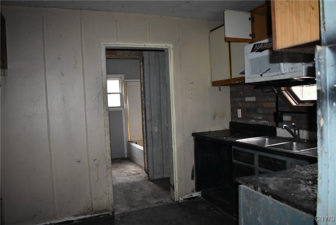 15-28 O Neil Drive, Hastings, New York image 3