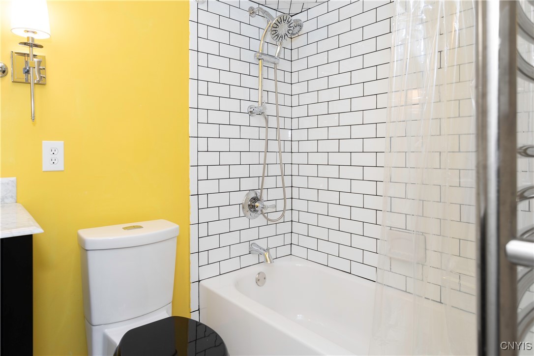 7812 Anadale Lane, Clay, New York image 37
