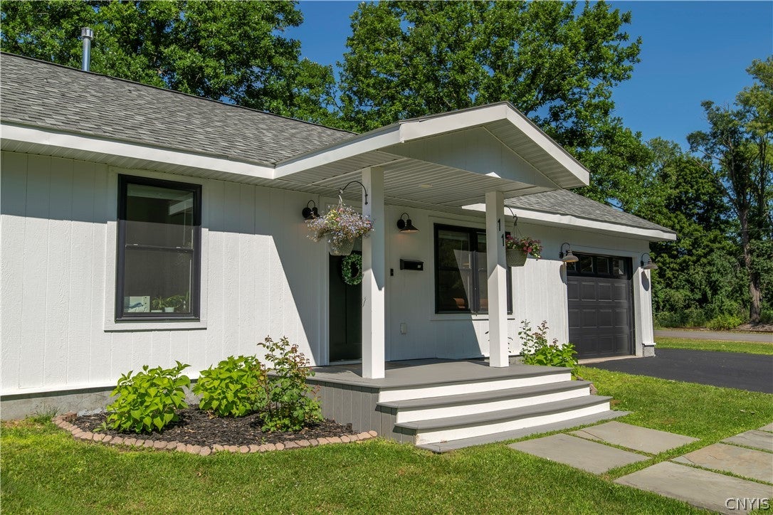 11 Ruth Avenue