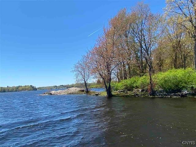 Jennies Island, Morristown, New York image 7
